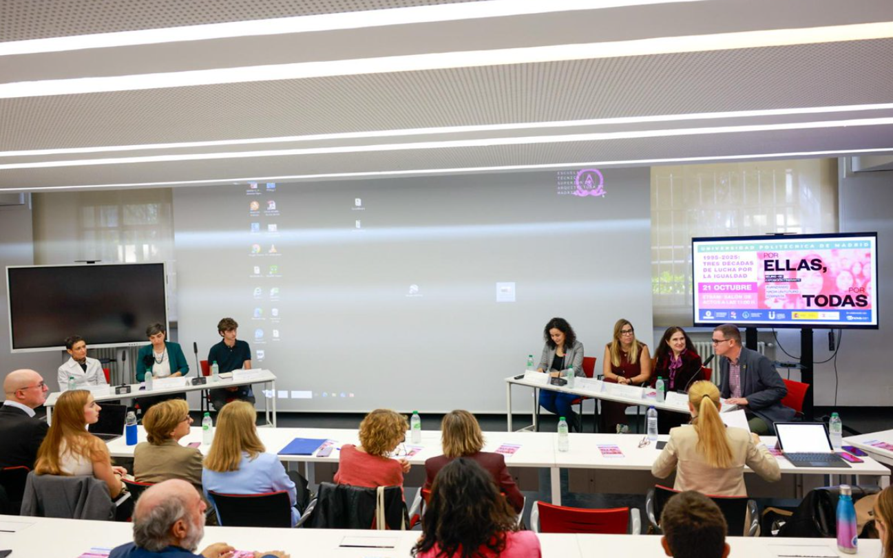 Participation in the UPM conference: “Three decades of fight for equality”